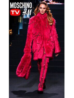 💋BOMBSHELL!💋MOSCHINO X H&M Limited Edition Pink Faux Fur Chain & Leather Coat